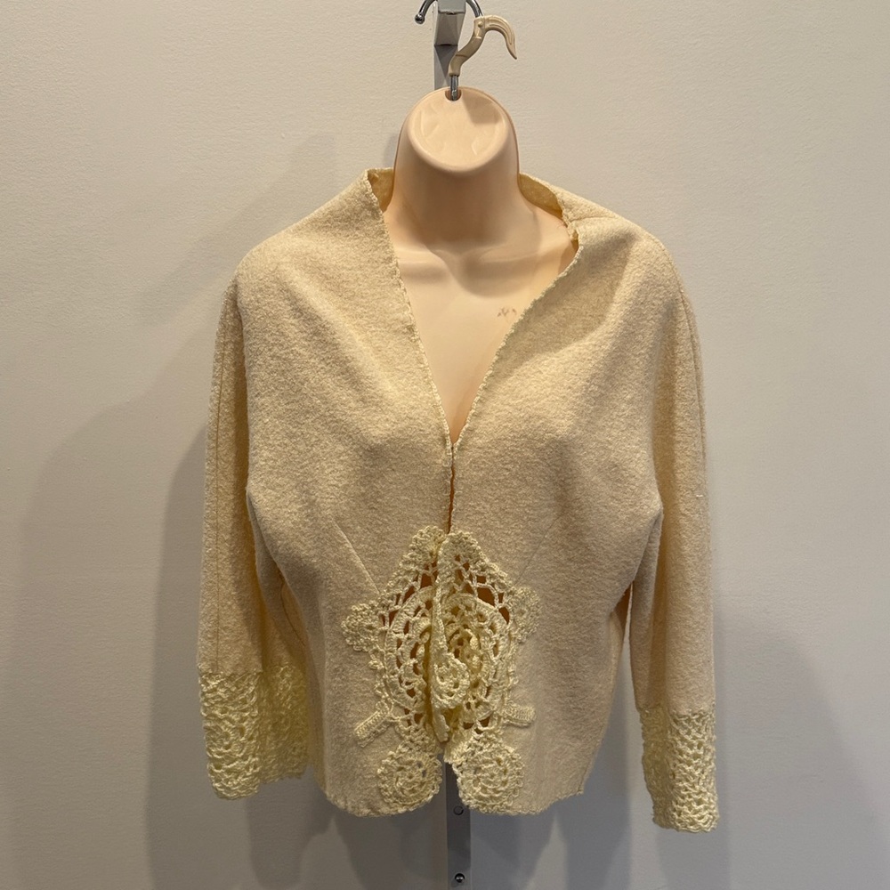 Simon Chang Women M Cream Wool Cardigan Crochet Detail Cabincare Romantic